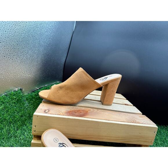 Trary- Tan -Open Toe Heels- Size 9 - Picture 5 of 10